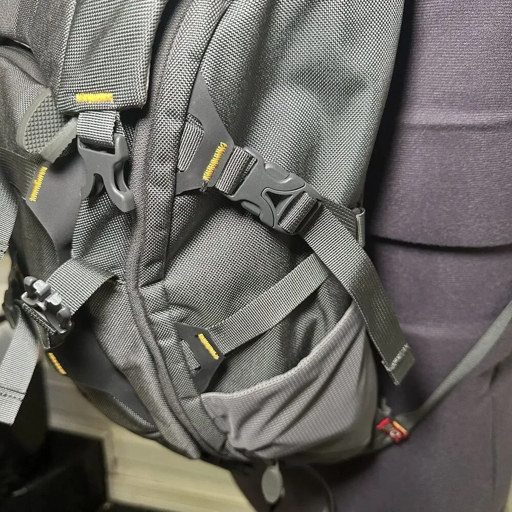 Badlands Camera Day Pack Backpack Gray Padded Adjustable Straps NWOT